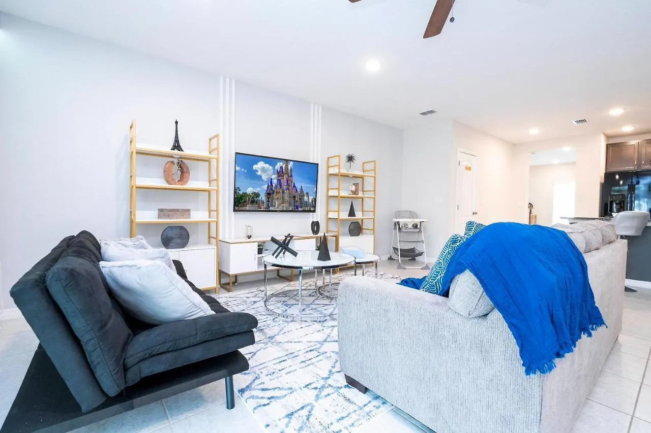 Amazing 3bd And 25bh 8 Miles From