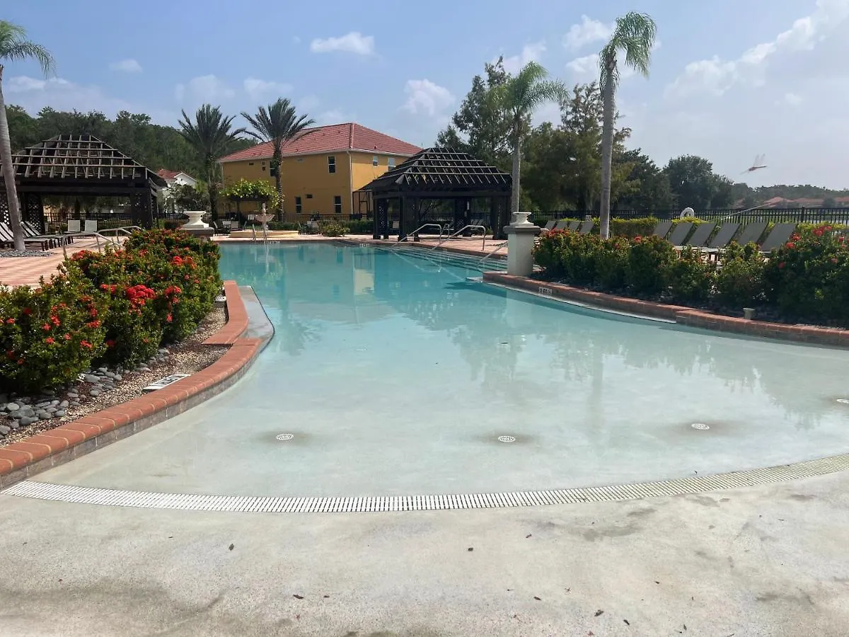 With Private Pool And King Size Bed * キシミー