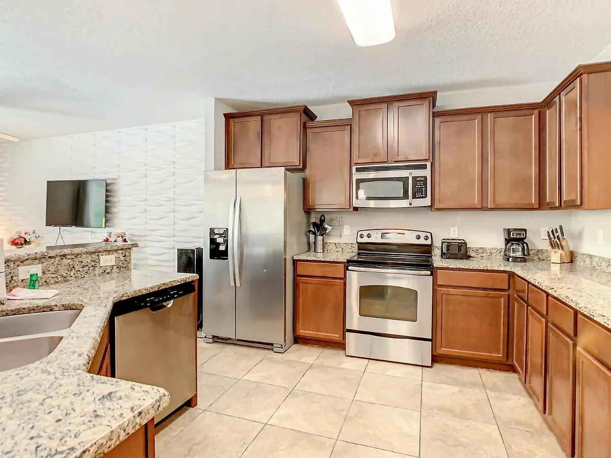 Ca9049pp: 6 Beds | 12 Guests | Lovely Pool &