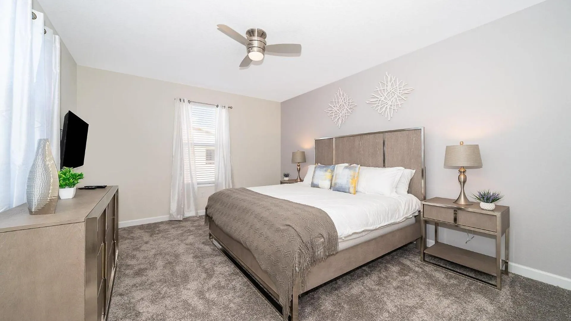 2752mp 5 Bed/5 Ba Kissimmee