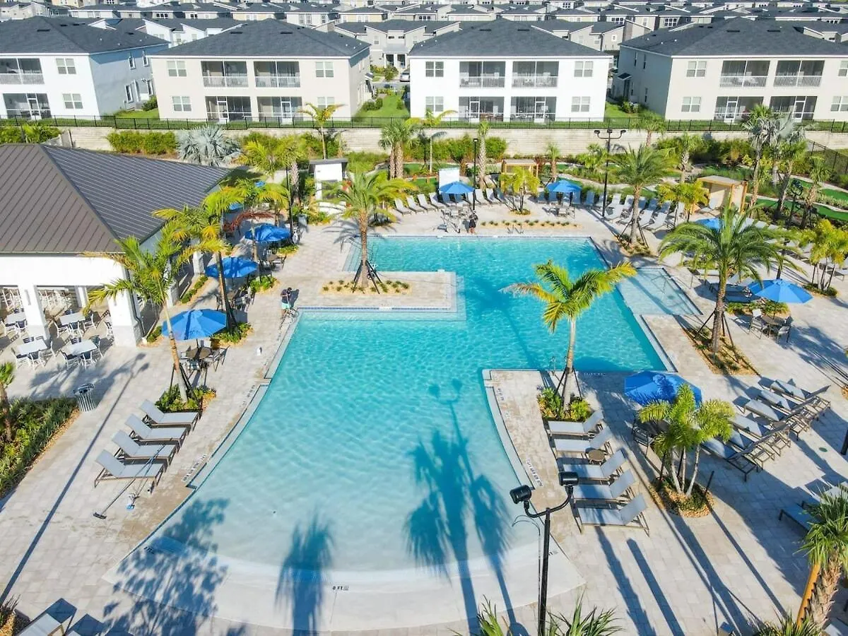 Beautiful 2br With Waterpark & Private Game 度假居 *