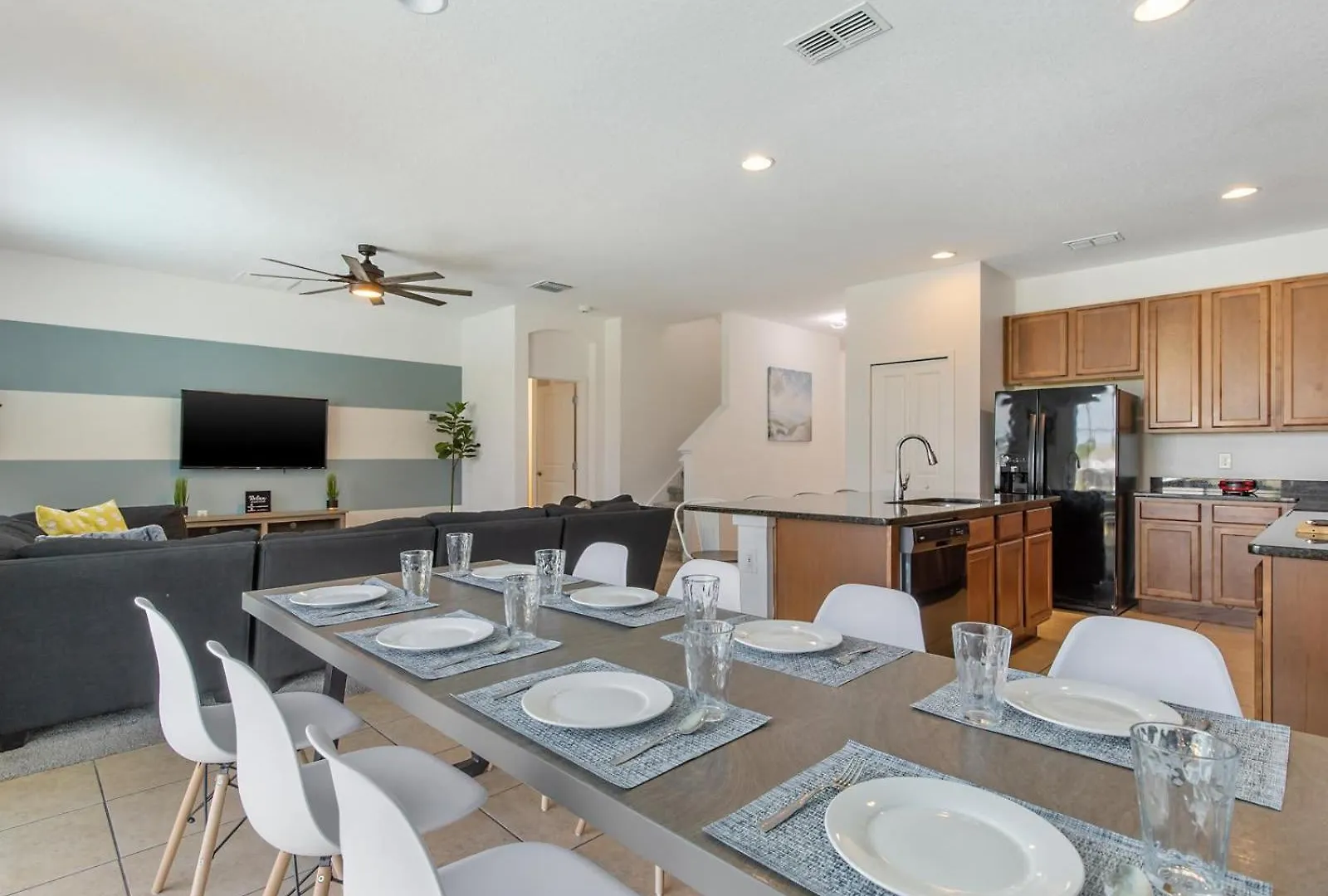 度假居 6br W Heated Pool + 9mi To + Sleeps 14