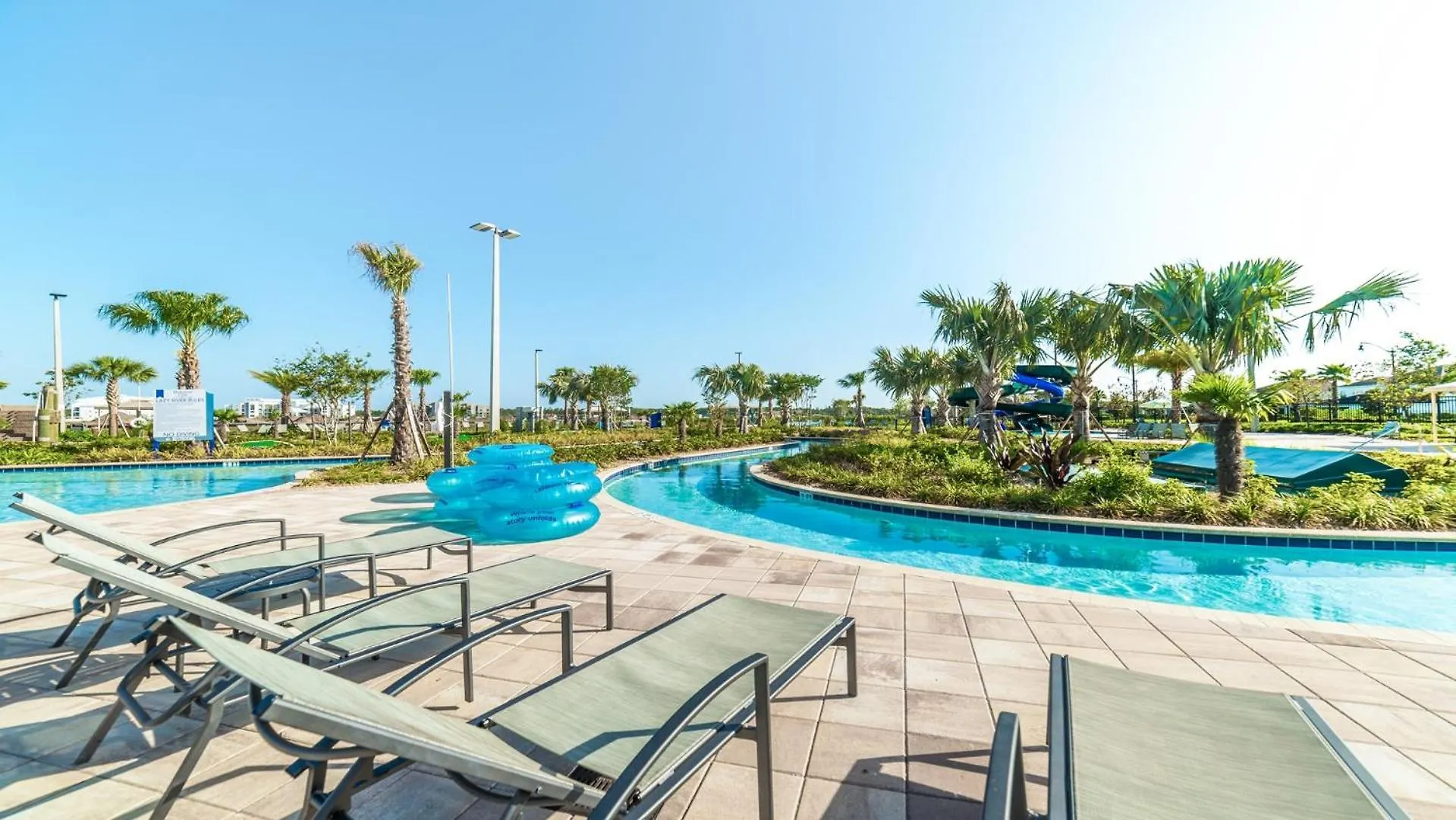 Storey Cozy Pool Theme
