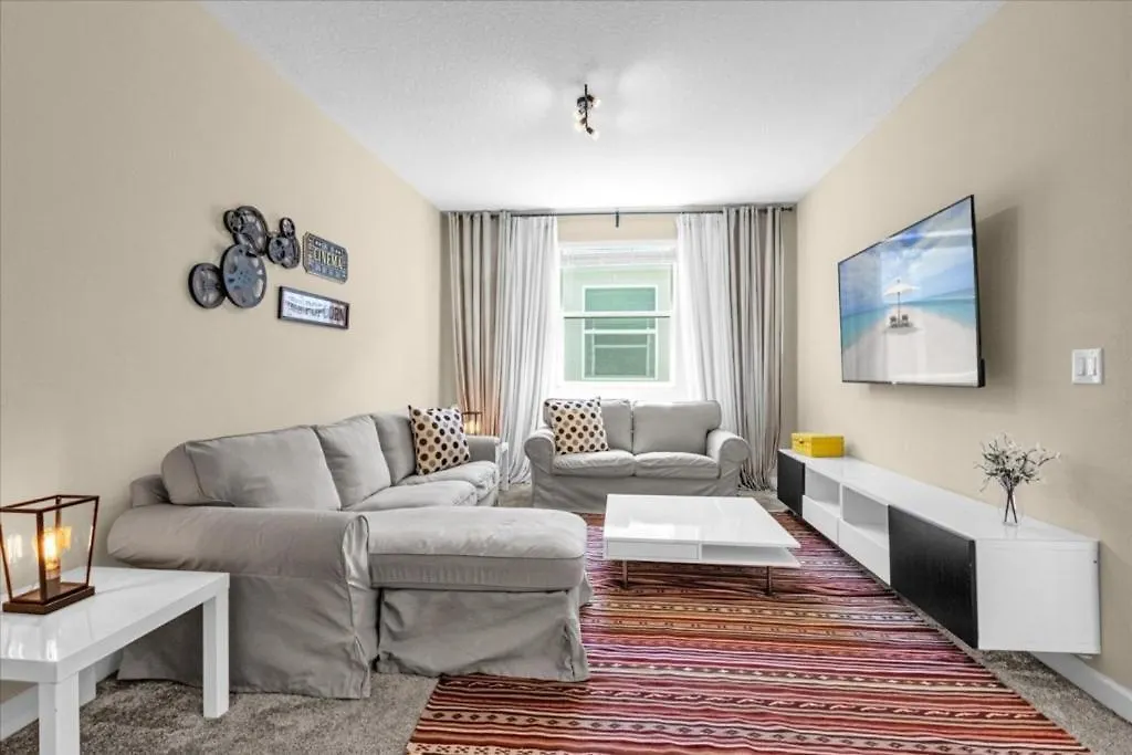 6 Bedrooms- 5 Bathrooms- Storey 2809 Bd Σπίτι διακοπών