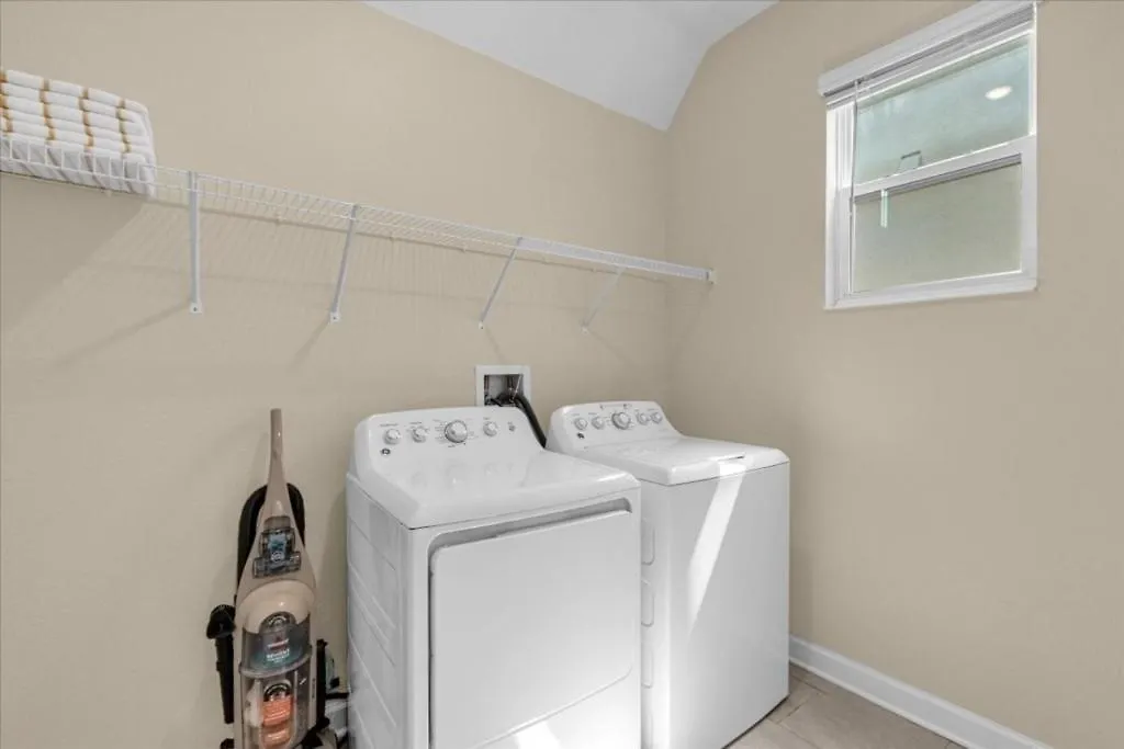 Σπίτι διακοπών 6 Bedrooms- 5 Bathrooms- Storey 2809 Bd