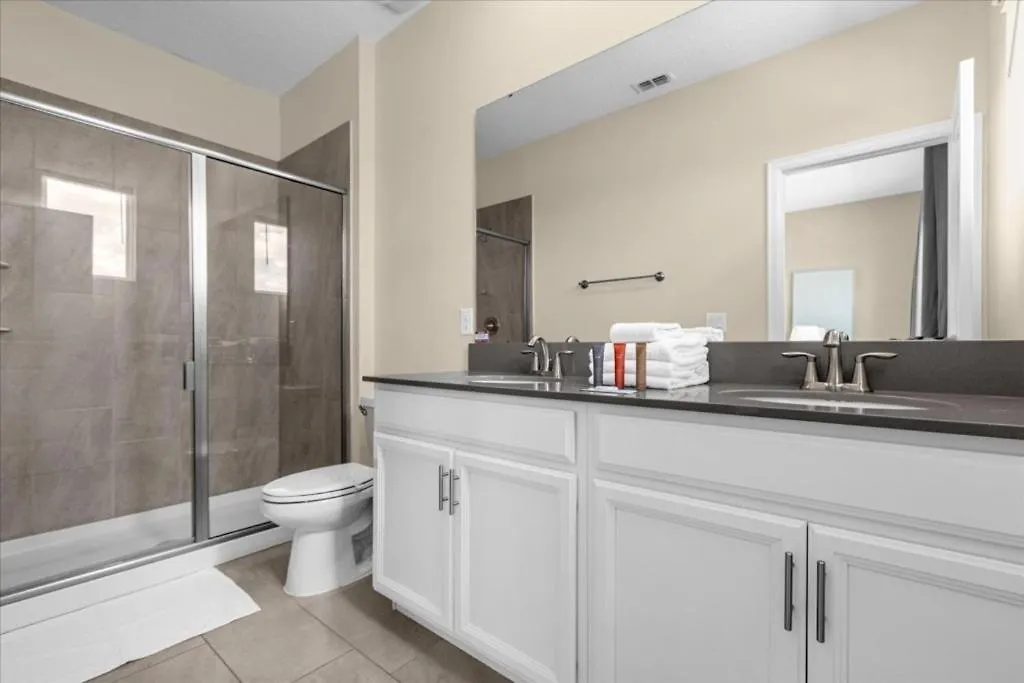 6 Bedrooms- 5 Bathrooms- Storey 2809 Bd Σπίτι διακοπών *