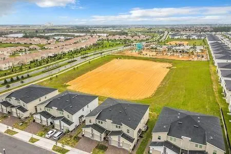 Splendid Thematic 3br With Garage & Waterpark *