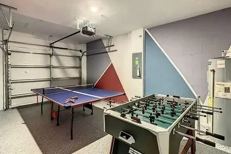 Superb 2br With 2 Clubhouses & Private Game *
