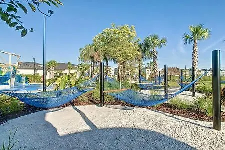 Splendid 2br With Game & Console בית נופש