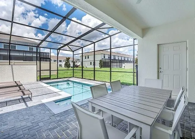 5 Bedroom - 4,5 Baths Windsor Westside 2414 Td *