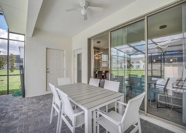 5 Bedroom - 4,5 Baths Windsor Westside 2414 Td Ferienhaus *