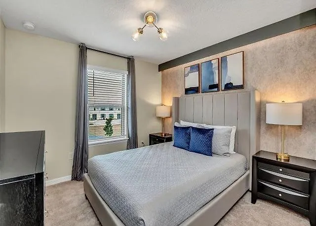 5 Bedroom - 4,5 Baths Windsor Westside 2414 Td Ferienhaus