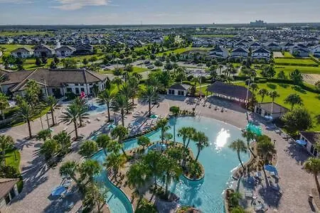 Magnificent Thematic 2br With Game & Waterpark