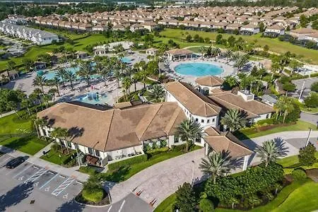 Superb Thematic 2br With 2 Waterparks Holiday home