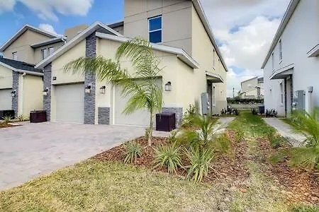 Superb Thematic 2br With 2 Waterparks *