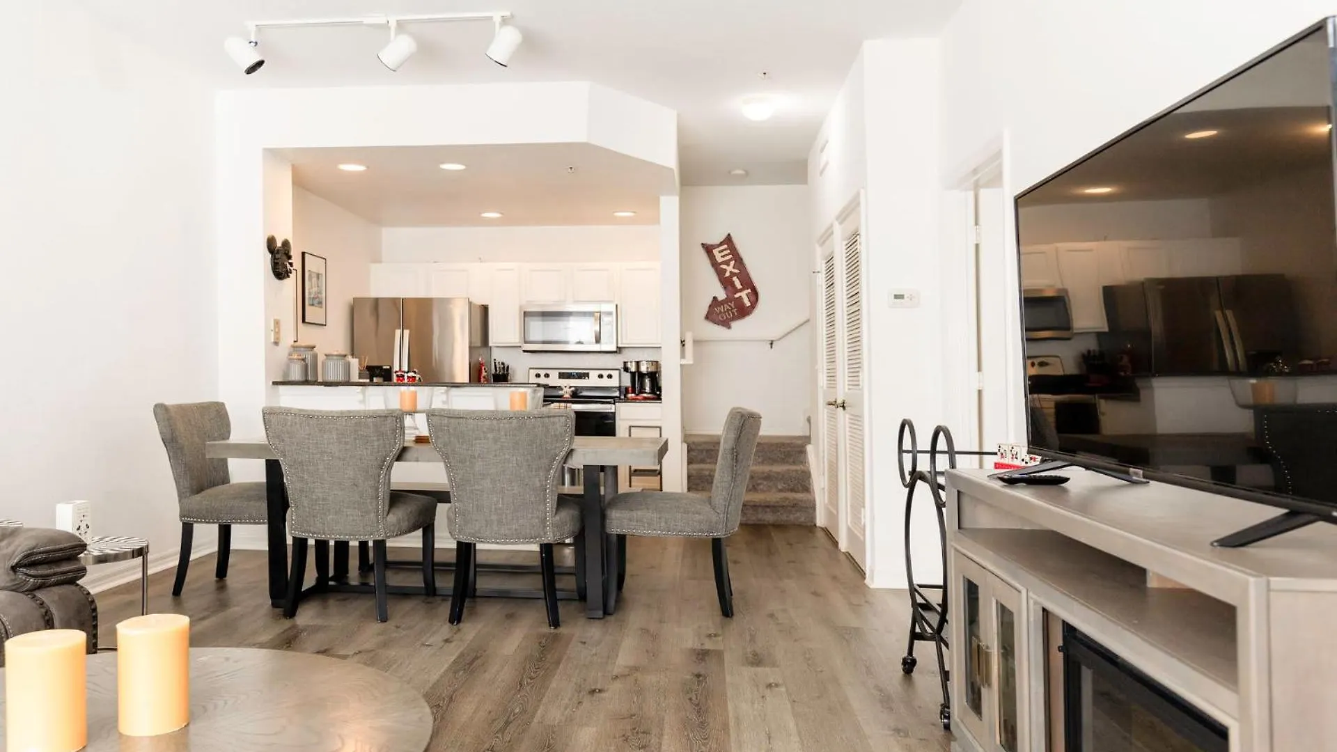 Entire House In Just Minutes From Holiday home *