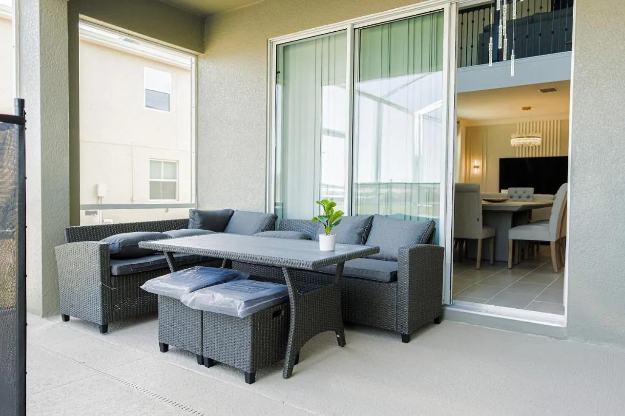 Orlando Vacation With Heated Pool And Jacuzzi 度假居