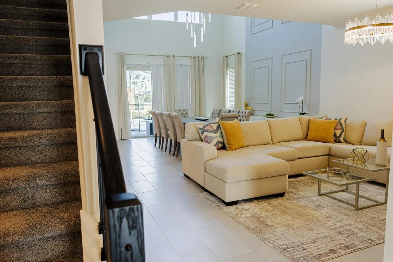 Orlando Vacation With Heated Pool And Jacuzzi