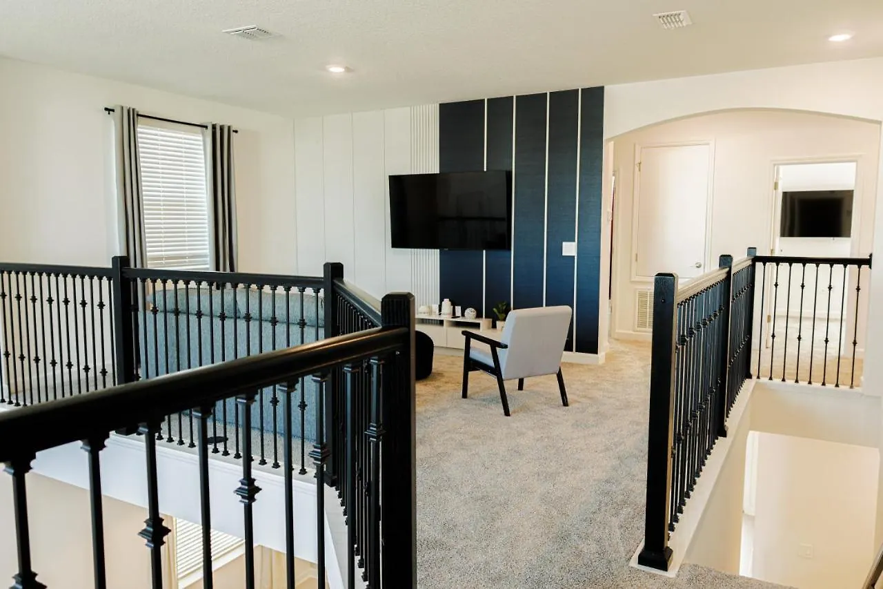 Orlando Vacation With Heated Pool And Jacuzzi