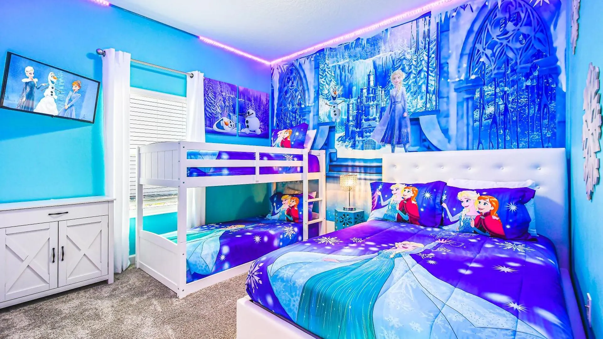 Storey 5br Family Townhome W Pool Near 度假居 基西米