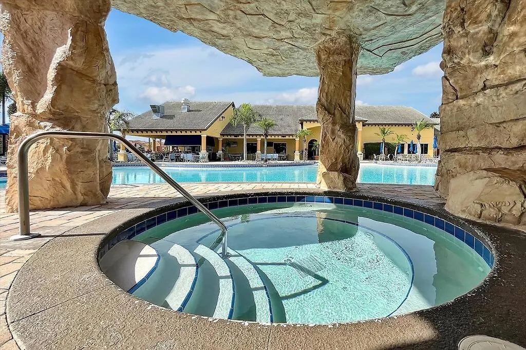 Just Renovated, Private Heated Pool, Access Kissimmee