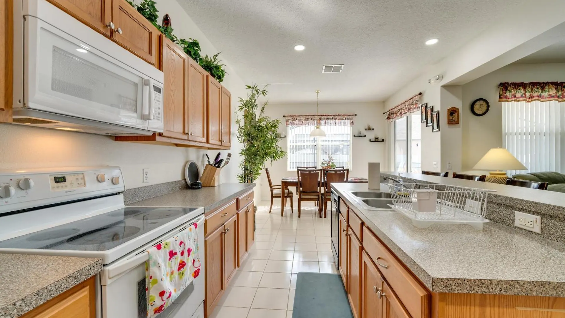 Spacious With Pool And Hot Tub About 22 Mi To Disney!