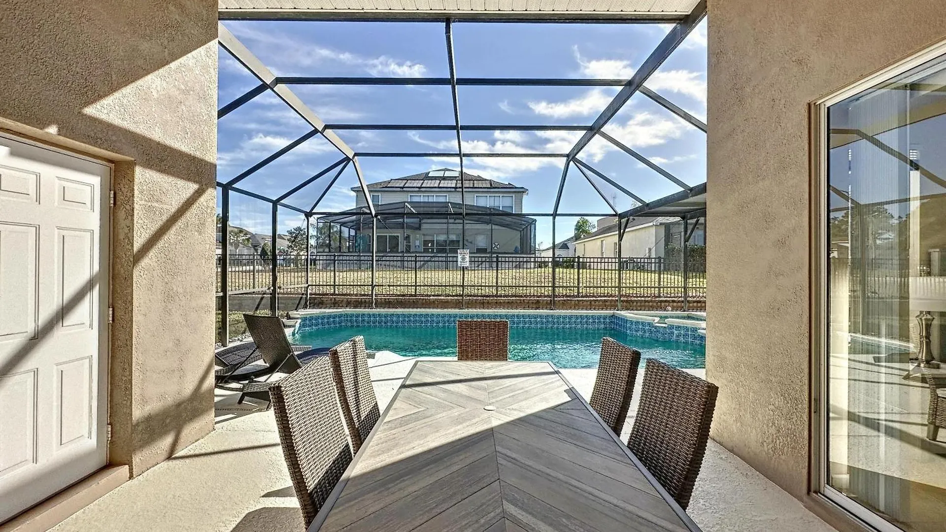 别墅 Luxury 6bd 3.5ba Pool In Windsor Palms *