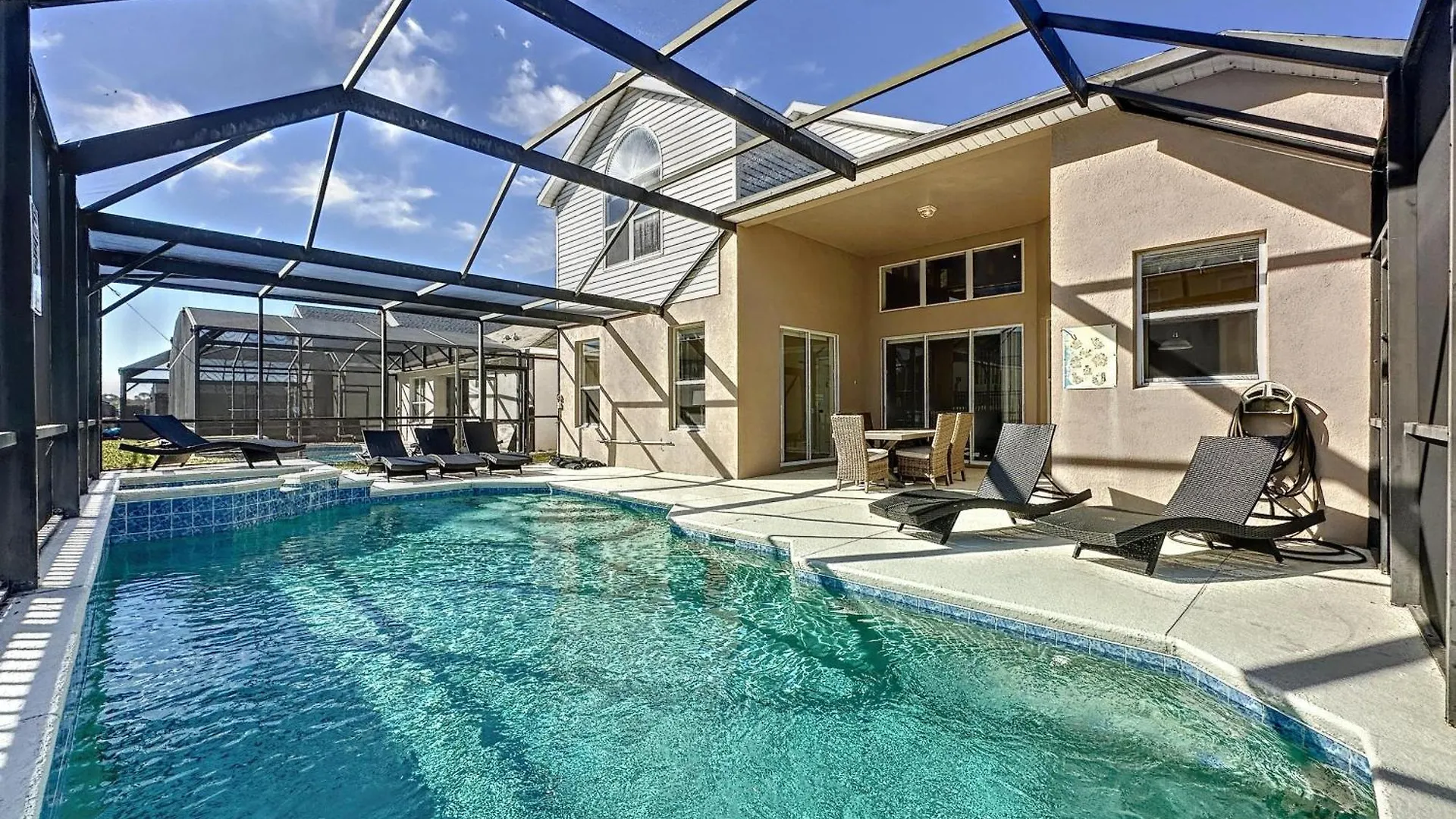 Luxury 6bd 3.5ba Pool In Windsor Palms 基西米