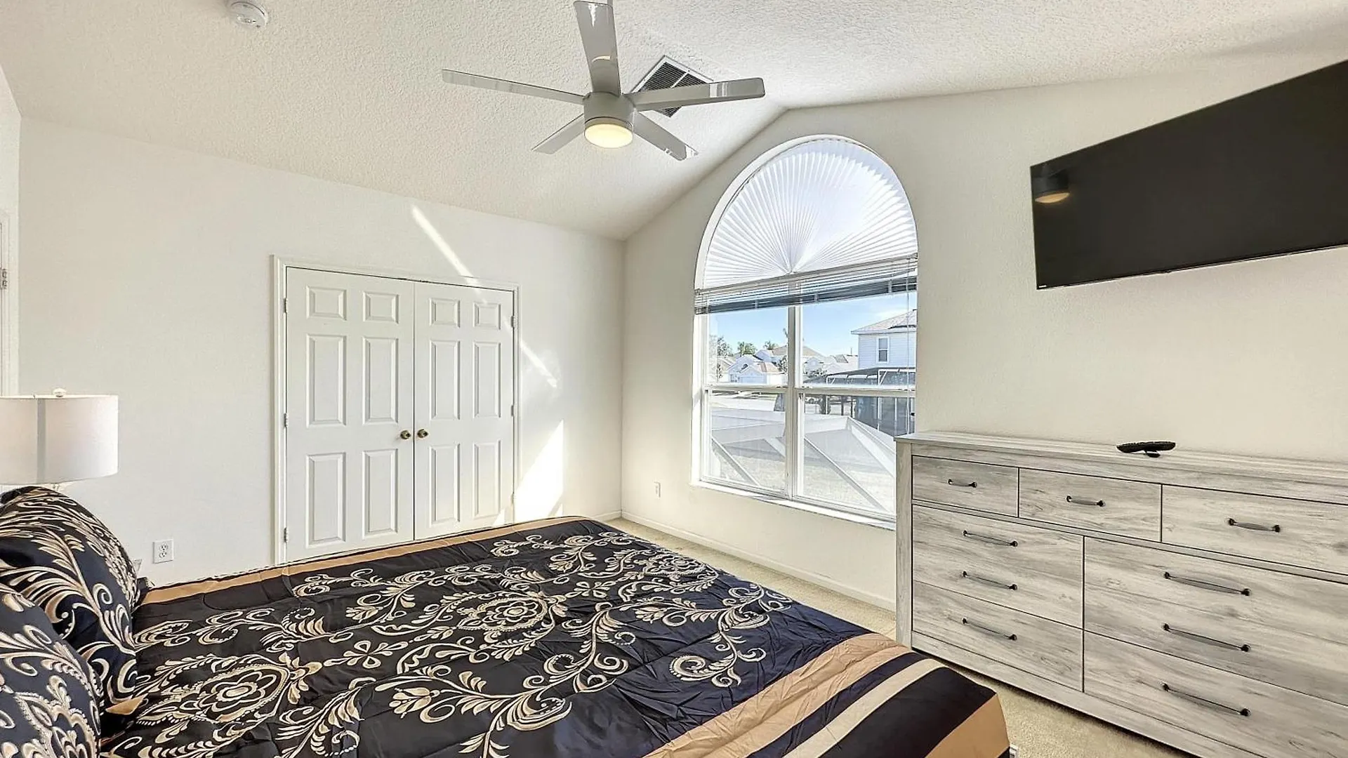 别墅 Luxury 6bd 3.5ba Pool In Windsor Palms