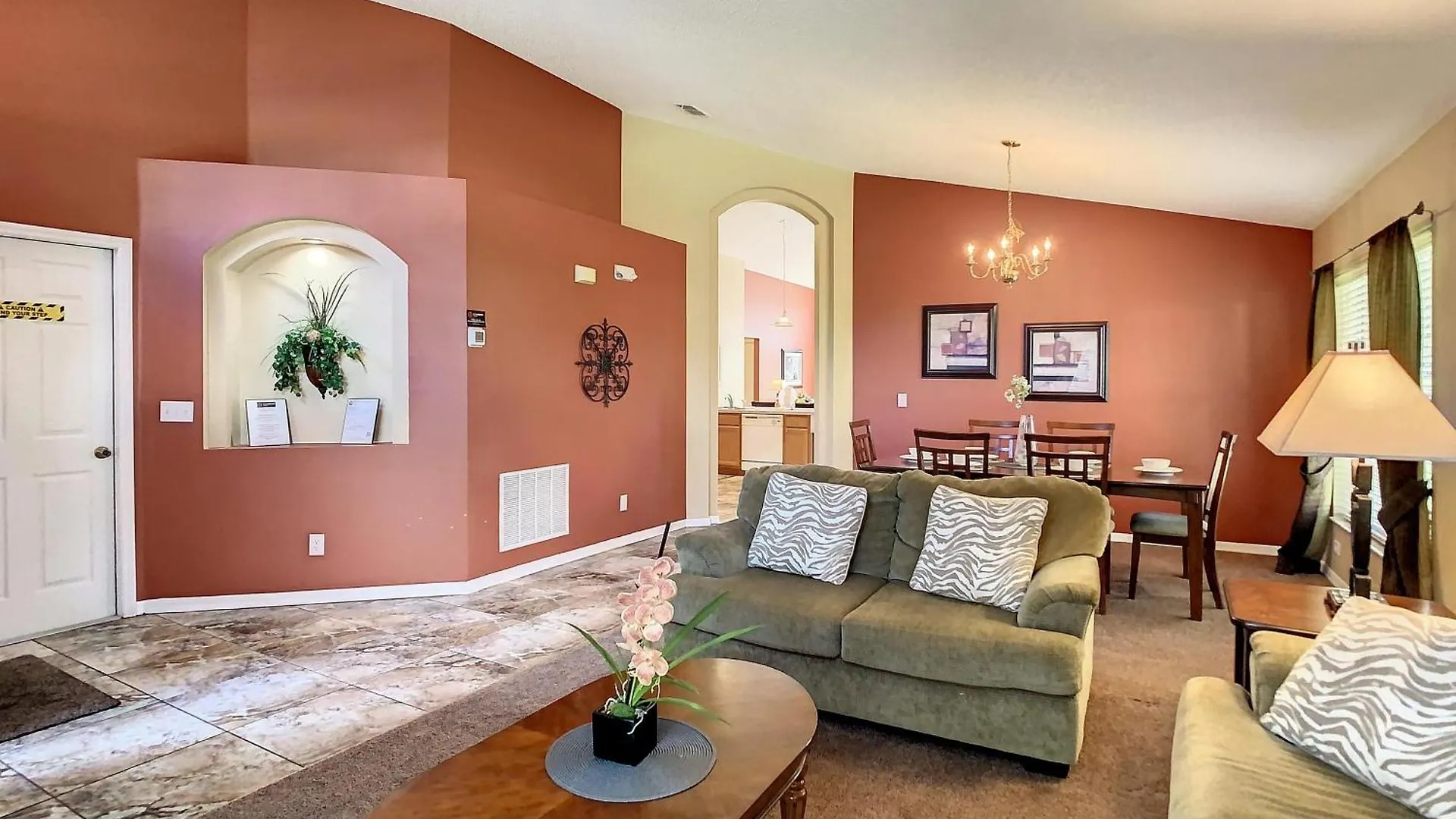Emerald Island 4 Bed 3 Bath With Pool/spa *