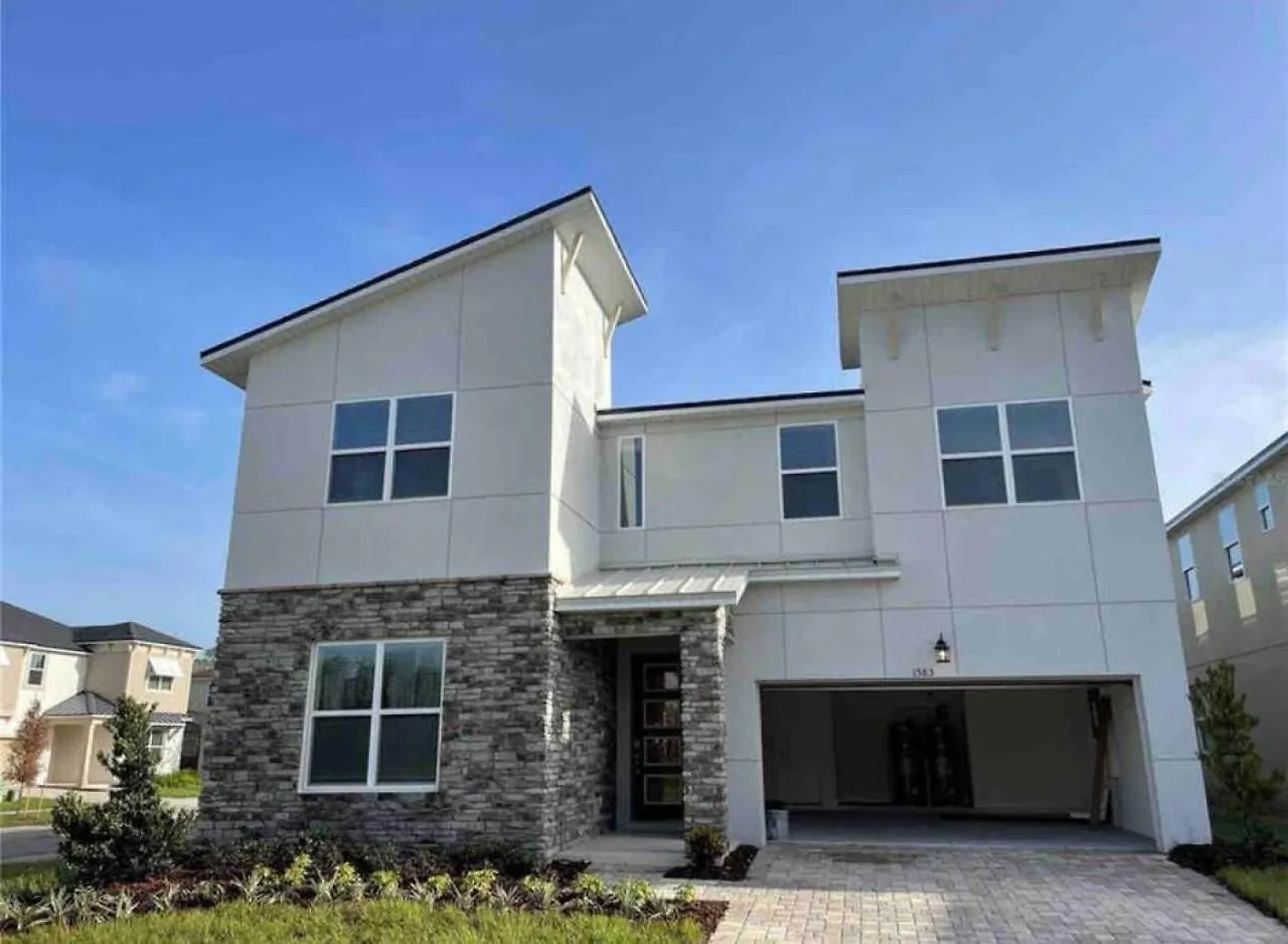 Lakeview Theme Mansion In Solara *