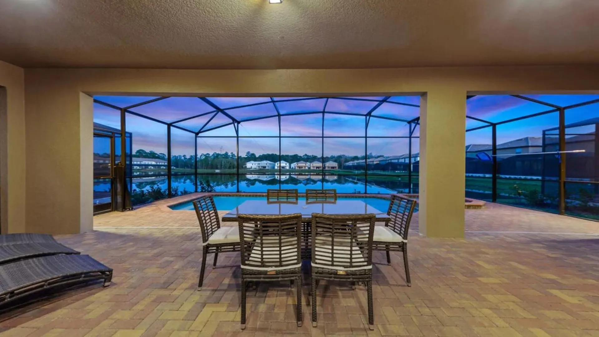 Indulge In A Lakefront Retreat 9 Bedrooms And World-class Amenities 別荘 キシミー