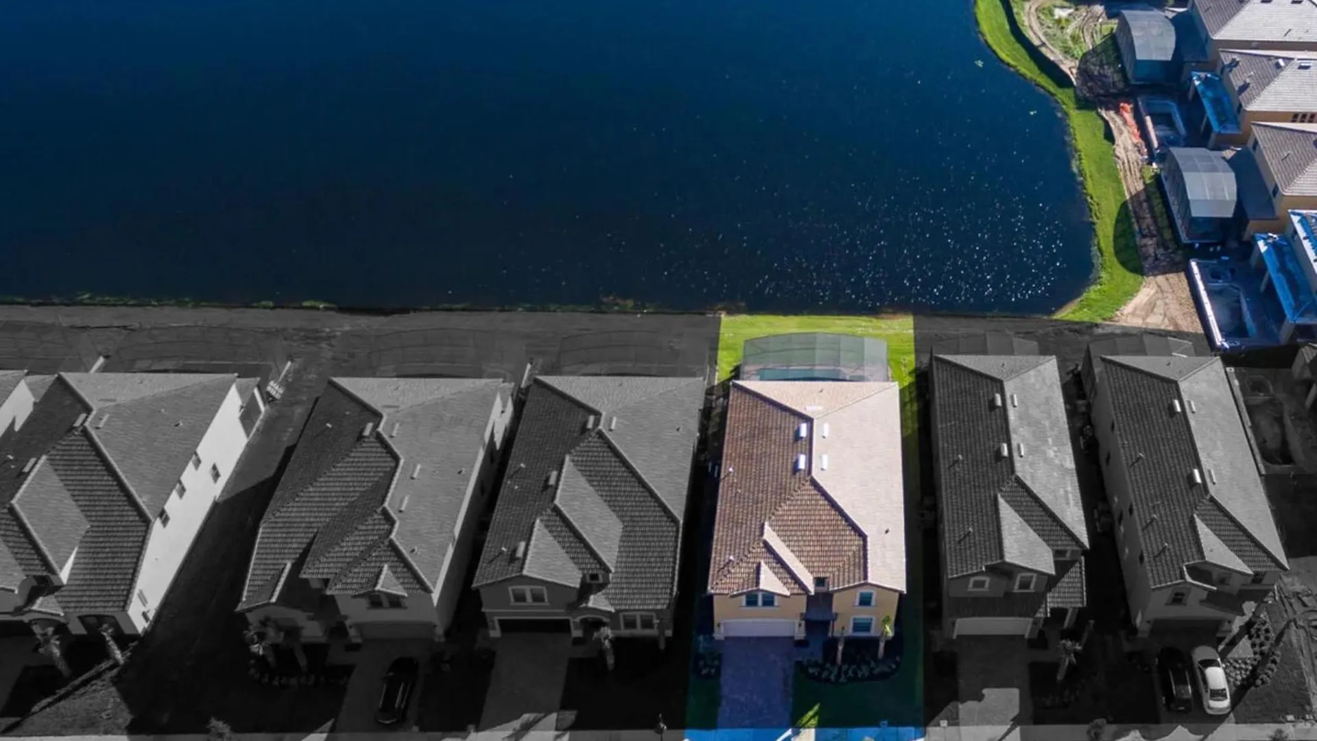 Indulge In A Lakefront Retreat 9 Bedrooms And World-class Amenities *