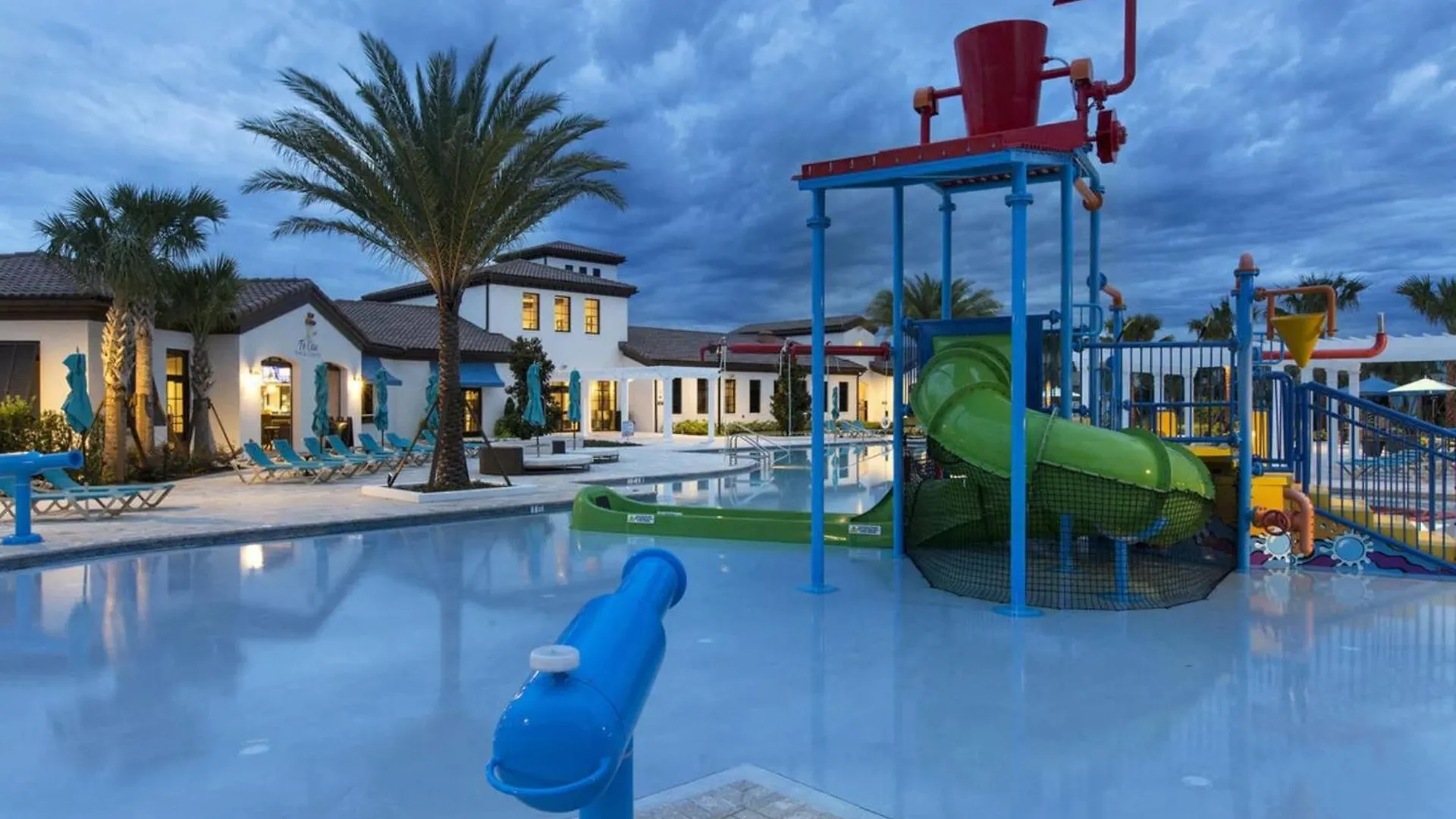 Indulge In A Lakefront Retreat 9 Bedrooms And World-class Amenities *