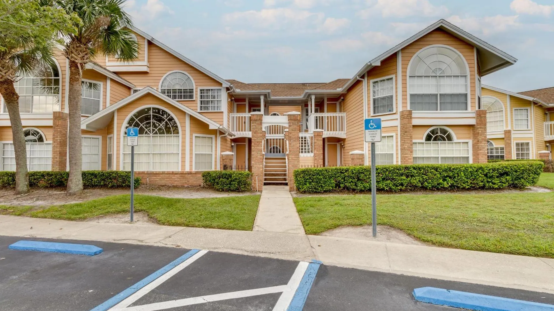 With Private Porch Less Than 7 Mi To Disney! * Kissimmee