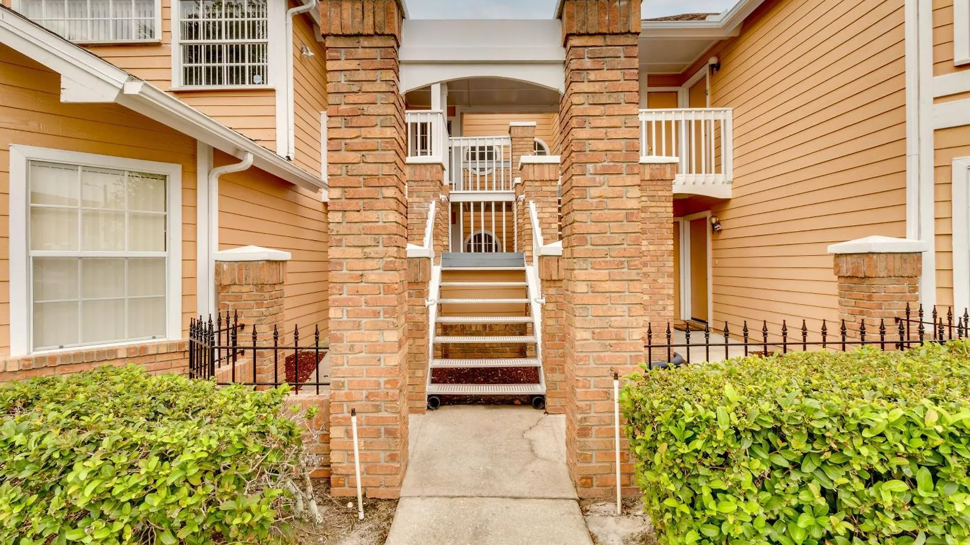 With Private Porch Less Than 7 Mi To Disney! Kissimmee