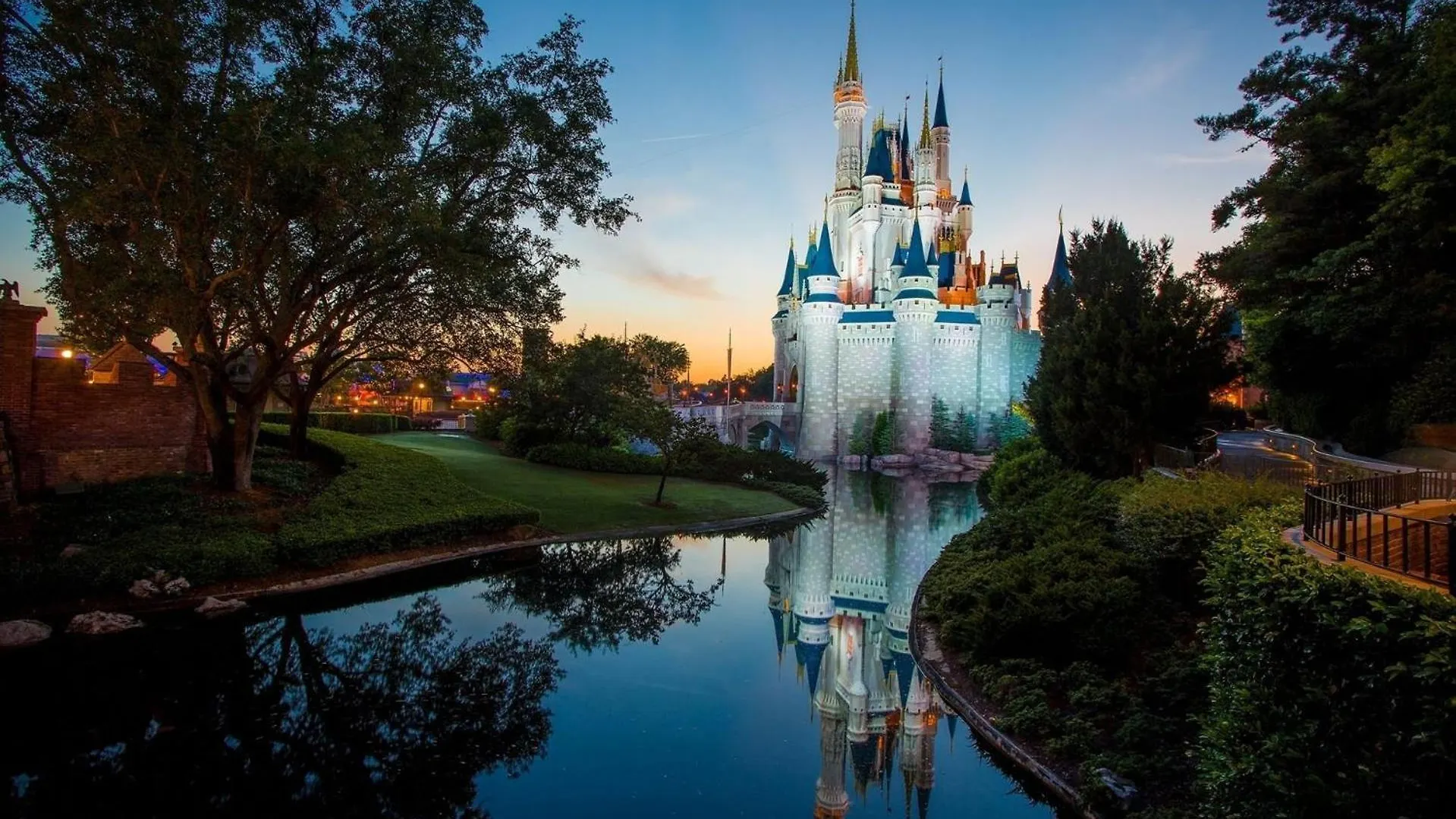 公寓 Newly Renovated First Floor 3bed & 2 Bath, Outdoor Pool, 10-min To Disneyworld & Animal Kingdom!