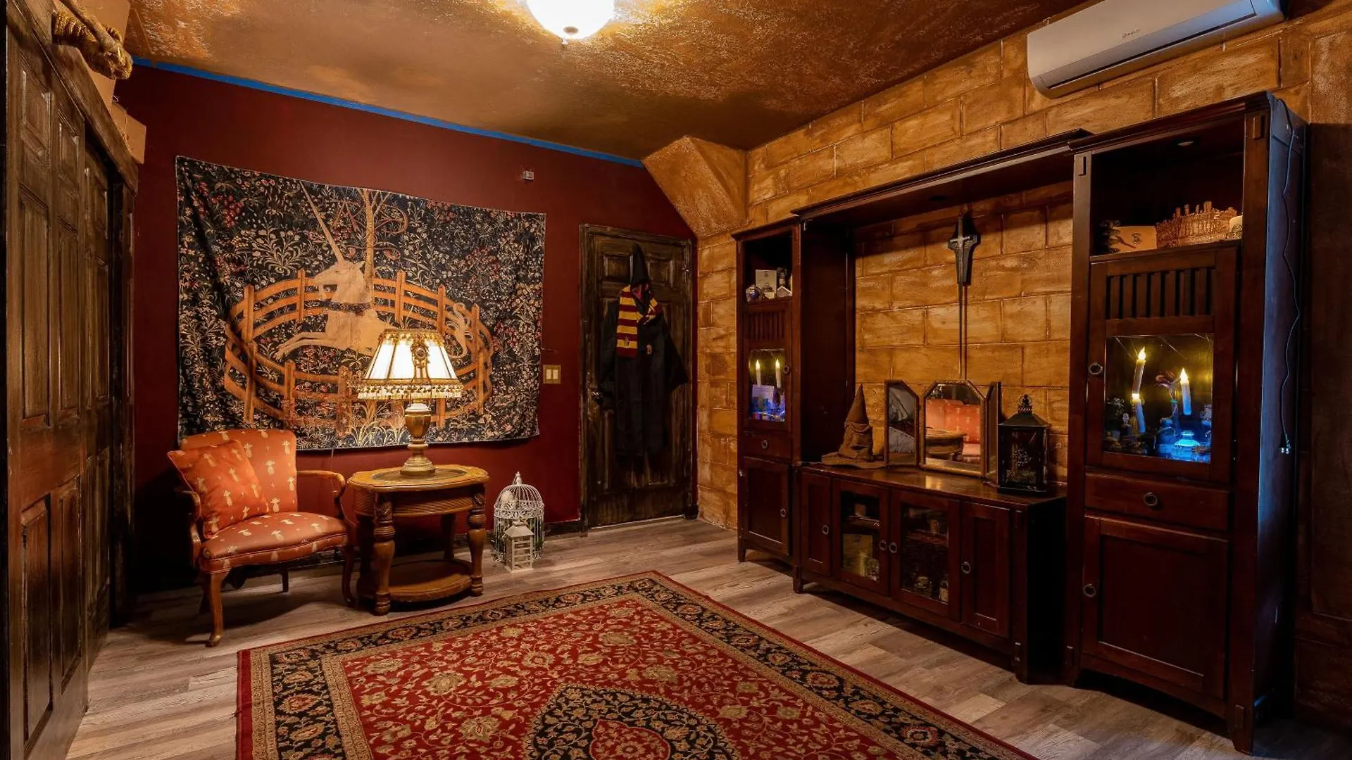 At Hogwarts Harry Potter's Home, Free Parking, Pets Allowed Holiday home