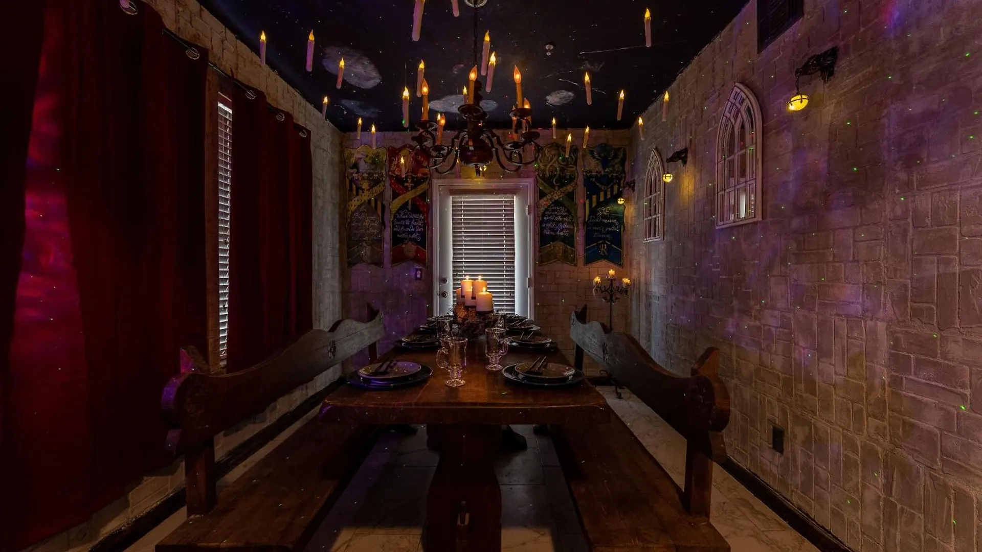 Holiday home At Hogwarts Harry Potter's Home, Free Parking, Pets Allowed