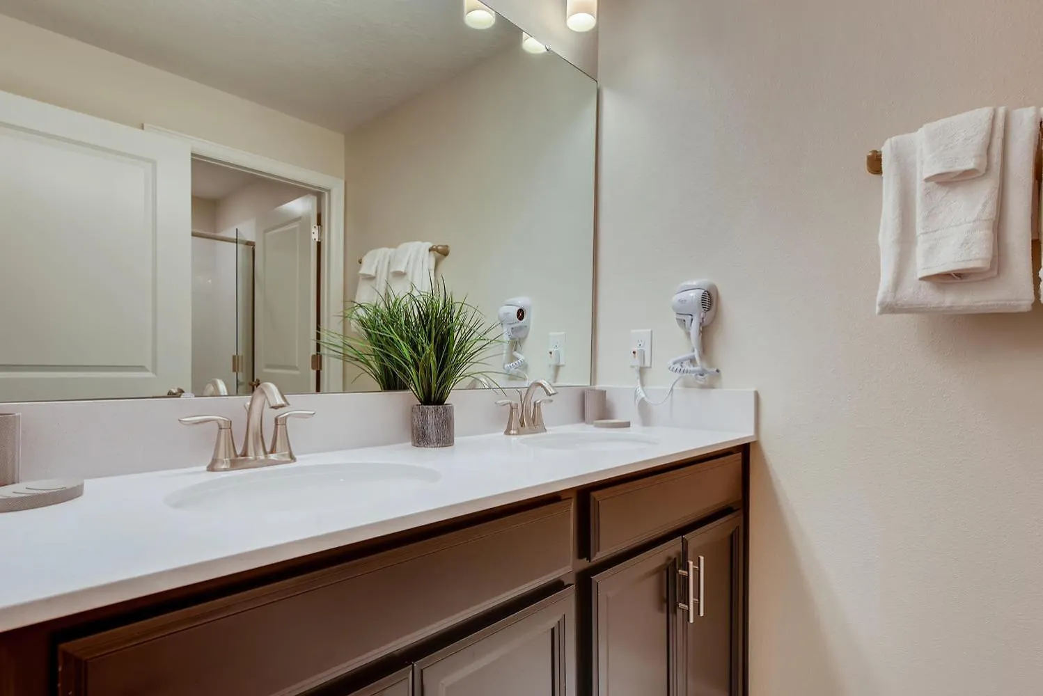 8953 Cc - 4br Townhome With Sparkling Pool Villa
