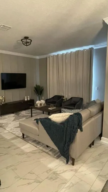 Relaxing 4 Bed Town With Splash Pool Townhouse * Kissimmee