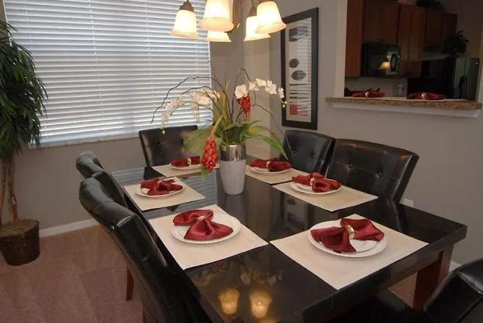 Beautiful Renovated 6 Bed Pool Home * Kissimmee