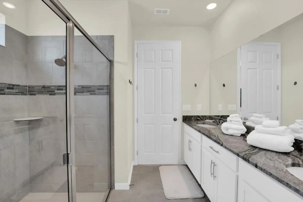 Vila Luxury 7 Bed With Pool 8923coco