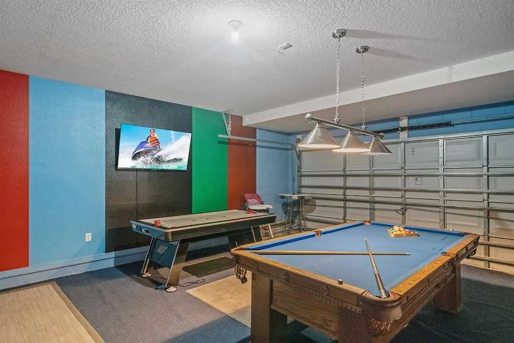 2820 Cozy Gem In With Pool