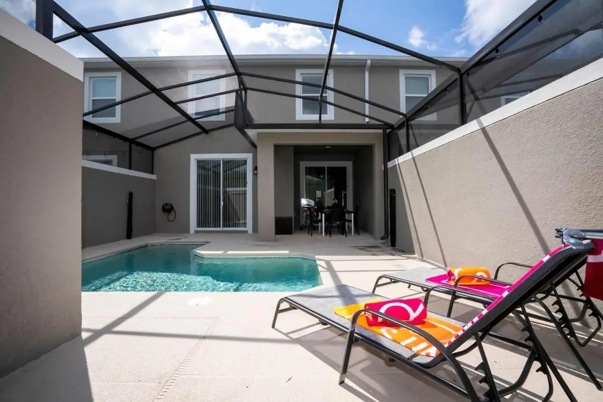 Nyaraló Gorgeous 4bd Close To Disney With Pool At Storey Lake 4403 *