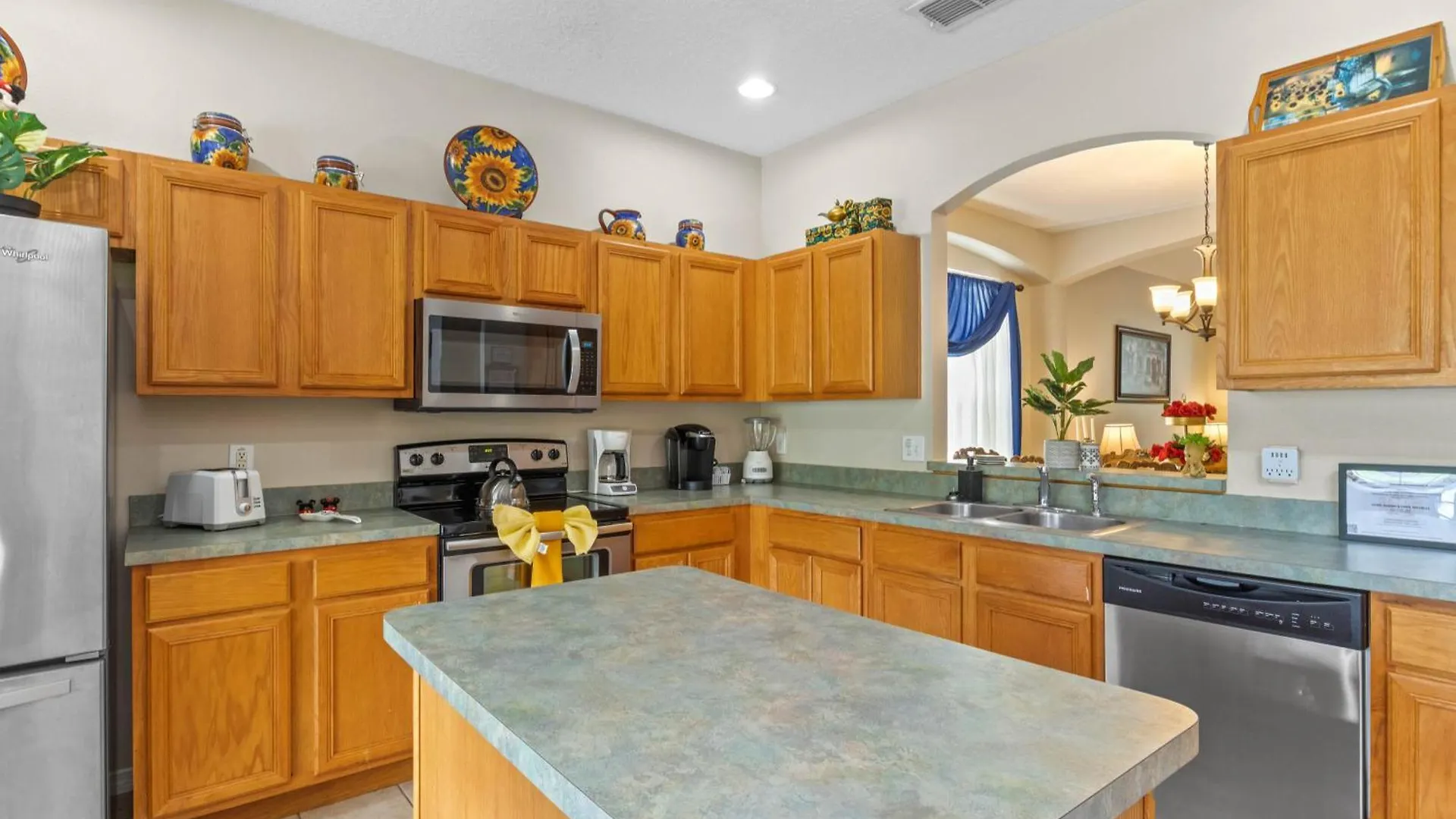 Be-our-guest Home! 15 Mins To Disney! Kissimmee