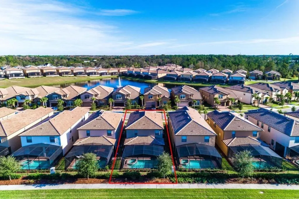 5 Bedrooms- 5,5 Bathrooms- Windsor 1836 Gd *
