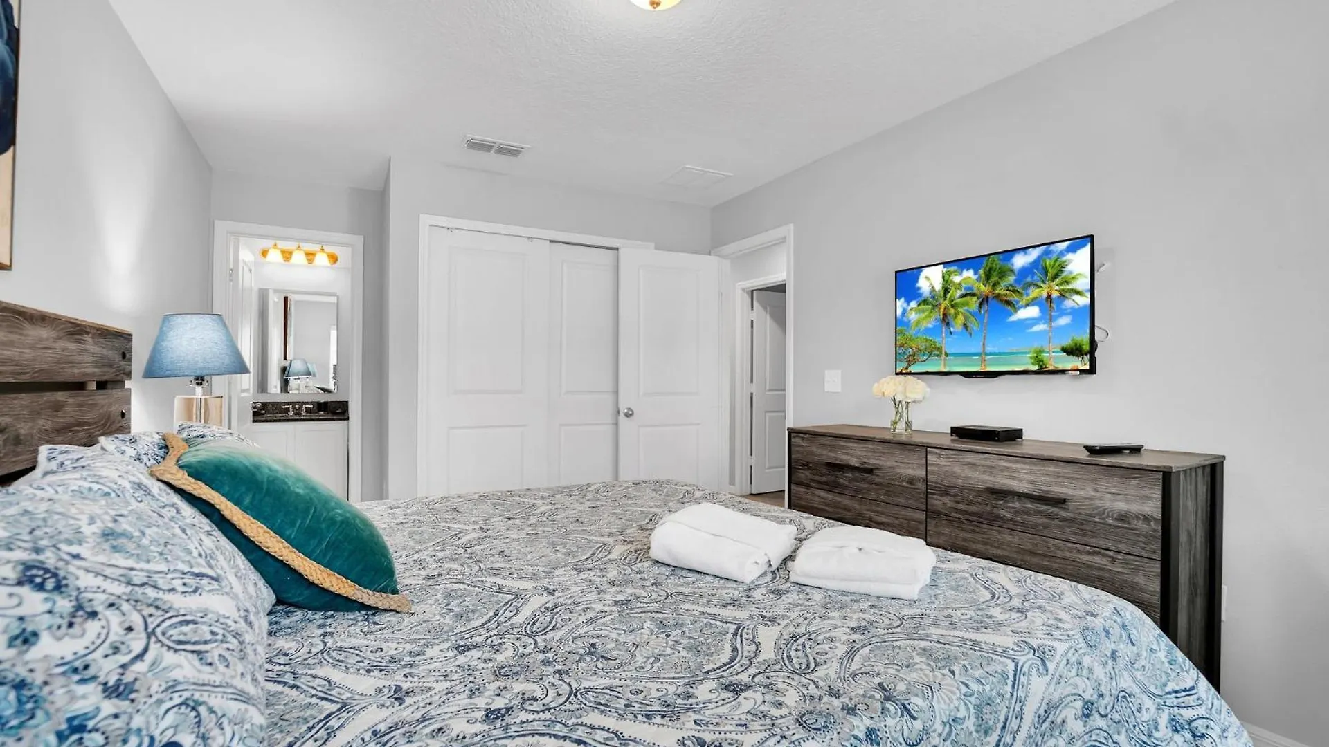 Villa Charming Challet At Compass Bay Cb101