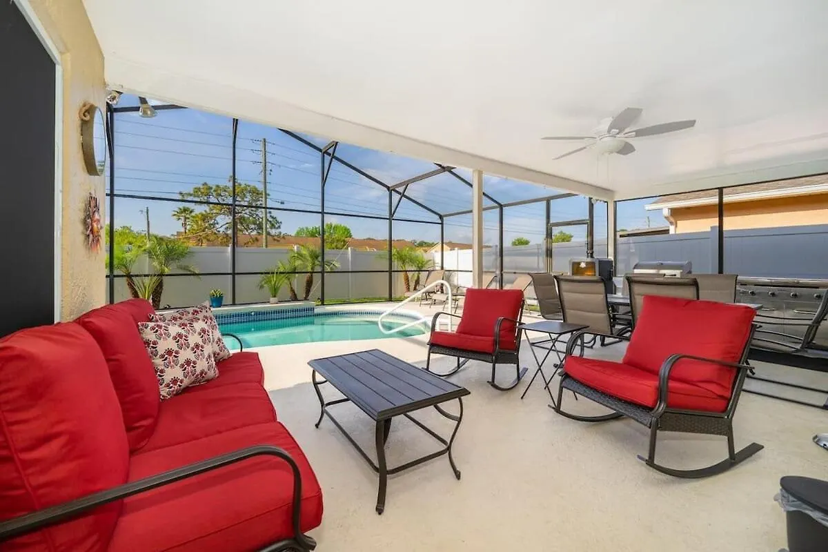 Private Paradise! Stunning South-facing Pool