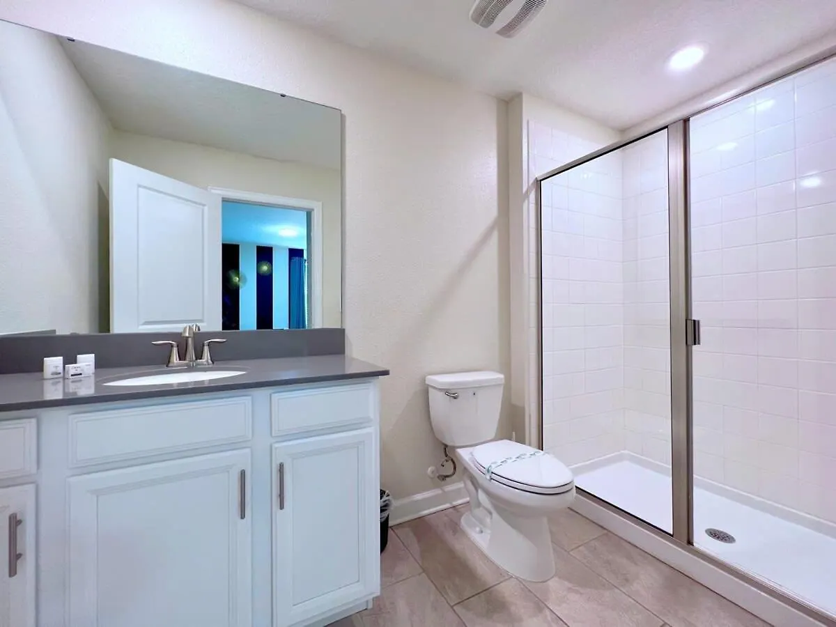 Spacious With Fun Decore And Game Room-4544tb Holiday home *